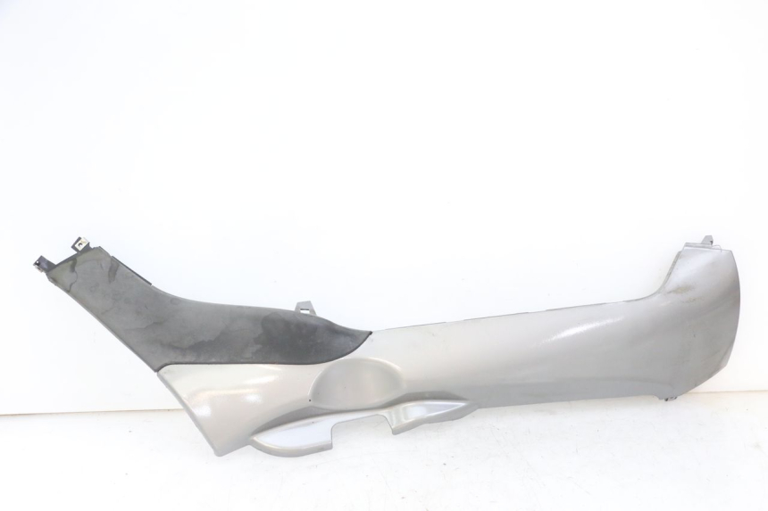 photo de BAS DE CAISSE DROIT PIAGGIO MP3 LT 300 (2010 - 2016)