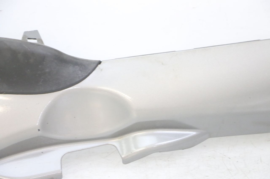 photo de BAS DE CAISSE DROIT PIAGGIO MP3 LT 300 (2010 - 2016)