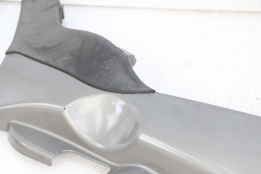 photo de BAS DE CAISSE DROIT PIAGGIO MP3 LT 300 (2010 - 2016)