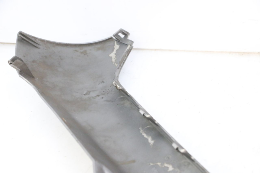 photo de BAS DE CAISSE DROIT PIAGGIO MP3 LT 300 (2010 - 2016)