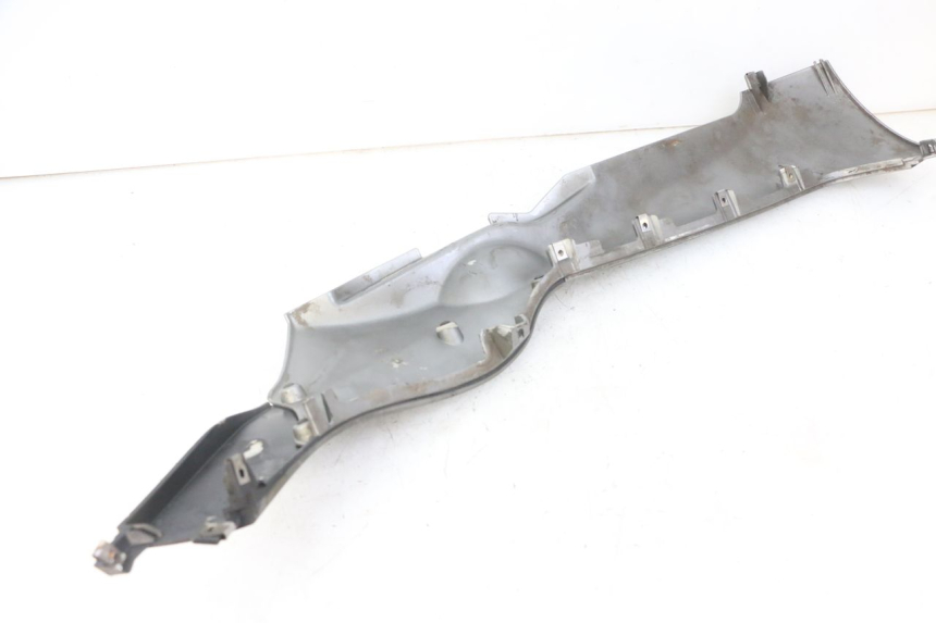 photo de BAS DE CAISSE DROIT PIAGGIO MP3 LT 300 (2010 - 2016)