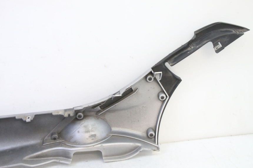 photo de BAS DE CAISSE DROIT PIAGGIO MP3 500 (2014 - 2016)