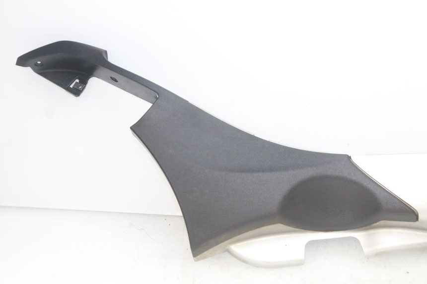 photo de BAS DE CAISSE DROIT PIAGGIO MP3 500 (2014 - 2016)