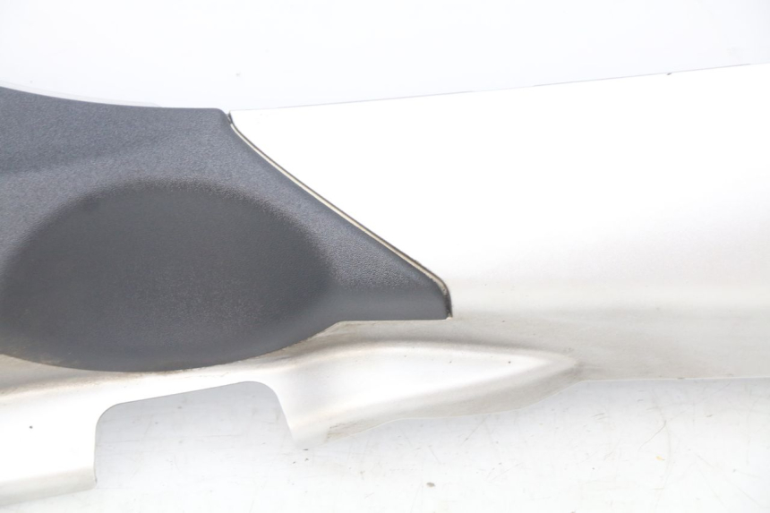 photo de BAS DE CAISSE DROIT PIAGGIO MP3 500 (2014 - 2016)