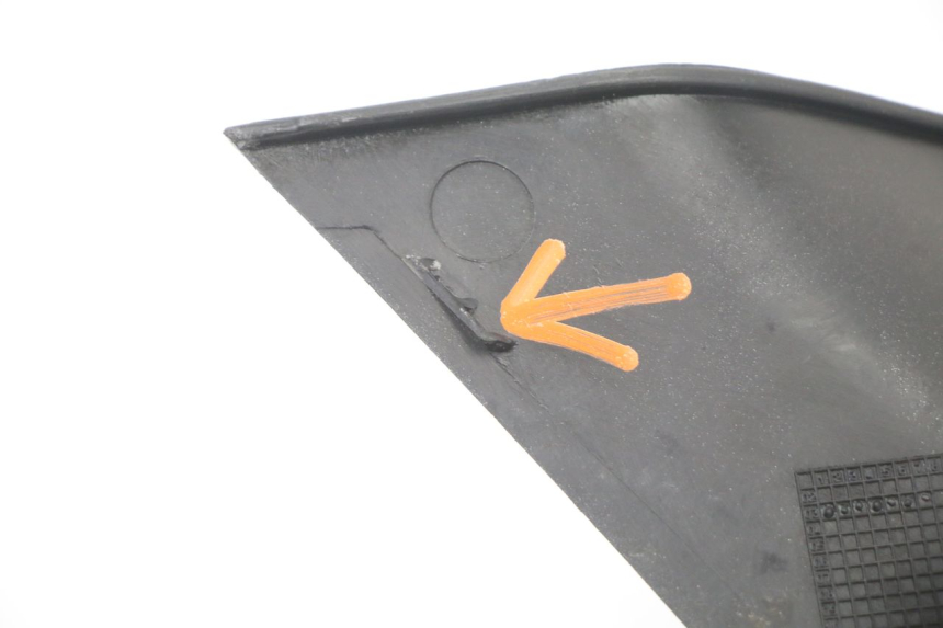 photo de BAS DE CAISSE DROIT PIAGGIO VESPA GRANTURISMO 125 (2003 - 2007)