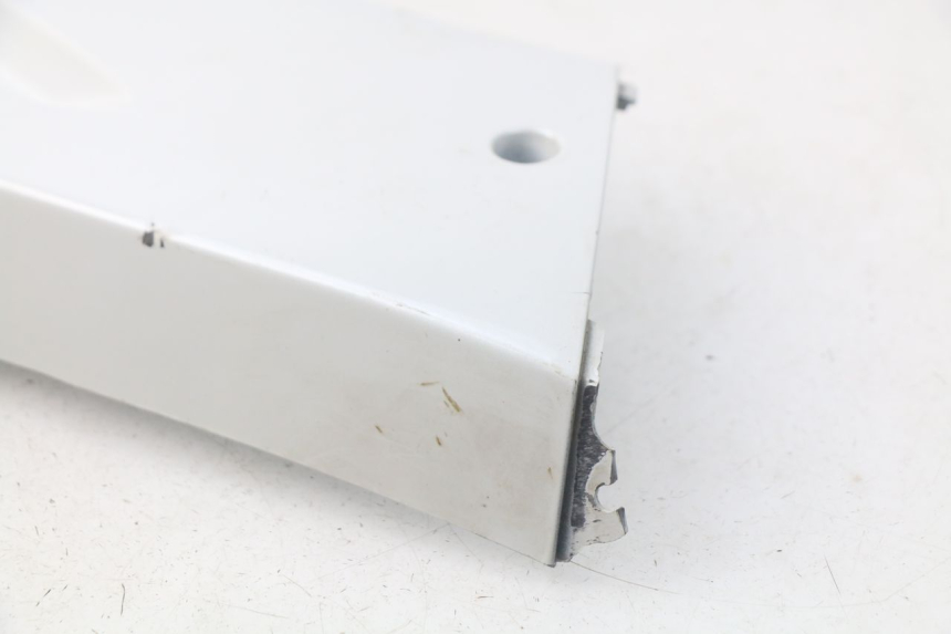 photo de BAS DE CAISSE DROIT DAELIM S3 125 (2010 - 2017)