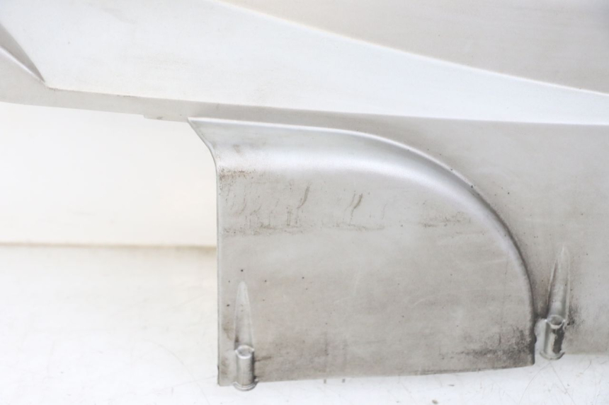 photo de BAS DE CAISSE DROIT PEUGEOT SATELIS 125 (2010 - 2012)