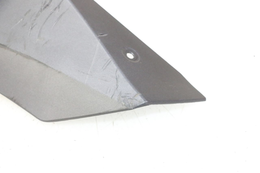 photo de BAS DE CAISSE DROIT YAMAHA XMAX X-MAX 125 (2021 - 2025)