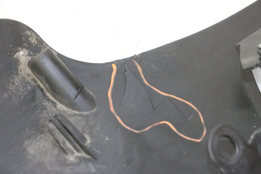 photo de BAS DE CAISSE GAUCHE QUADRO 4 4D 350 (2015 - 2018)