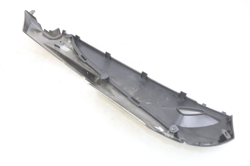 photo de BAS DE CAISSE GAUCHE KYMCO AGILITY 16+ 4T 50 (2018 - 2023)