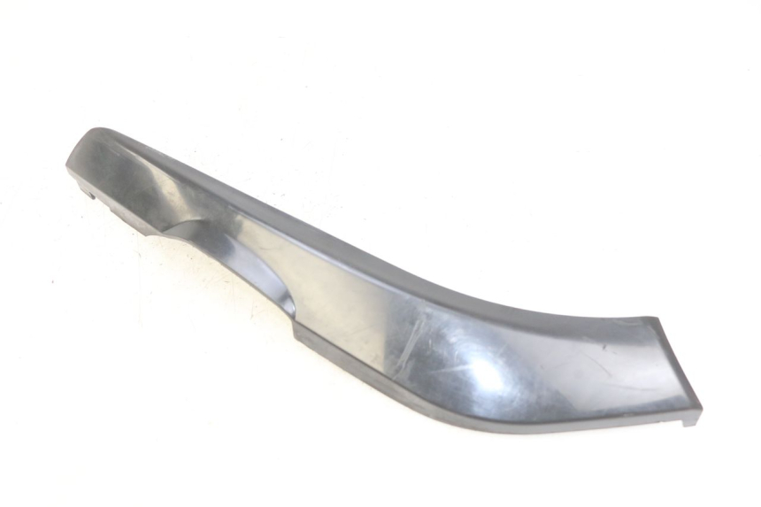 photo de BAS DE CAISSE GAUCHE PIAGGIO BEVERLY 125 (2010 - 2015)