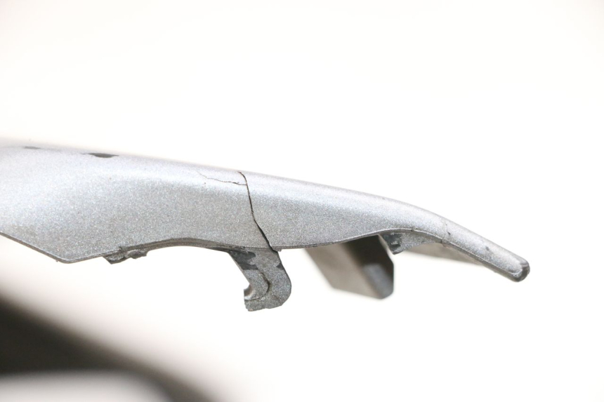 photo de BAS DE CAISSE GAUCHE SUZUKI BURGMAN 650 (2013 - 2020)