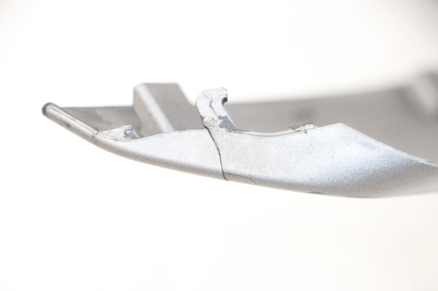 photo de BAS DE CAISSE GAUCHE SUZUKI BURGMAN 650 (2013 - 2020)