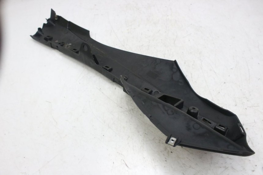 photo de BAS DE CAISSE GAUCHE PIAGGIO FLY 4T 50 (2013 - 2017)