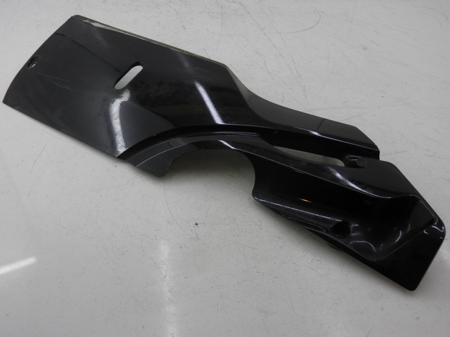 photo de BAS DE CAISSE GAUCHE HONDA FES PANTHEON 125 (2003 - 2007)