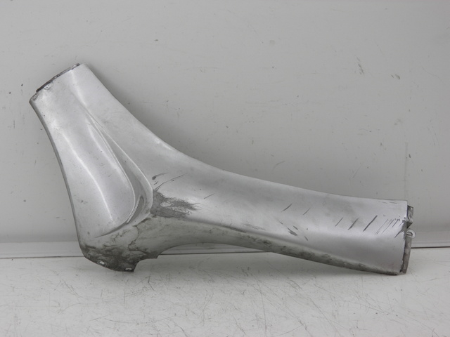 photo de BAS DE CAISSE GAUCHE KYMCO SPACER 50 (1998 - 2009) - Vue principale