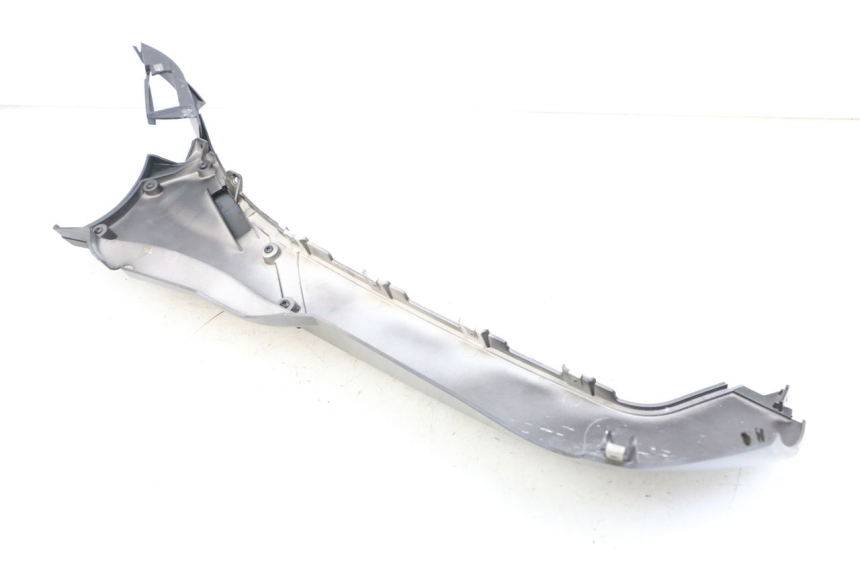photo de BAS DE CAISSE GAUCHE PIAGGIO MP3 HPE 350 (2018 - 2020) - État de surface