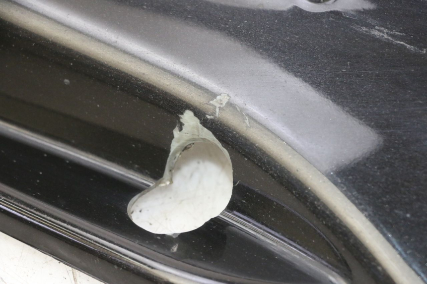 photo de BAS DE CAISSE GAUCHE PIAGGIO MP3 RL 250 (2007 - 2010)