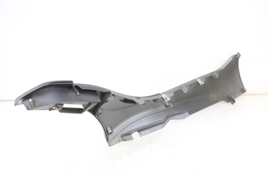 photo de BAS DE CAISSE GAUCHE PIAGGIO MP3 500 (2016 - 2018) - Détail de la pièce