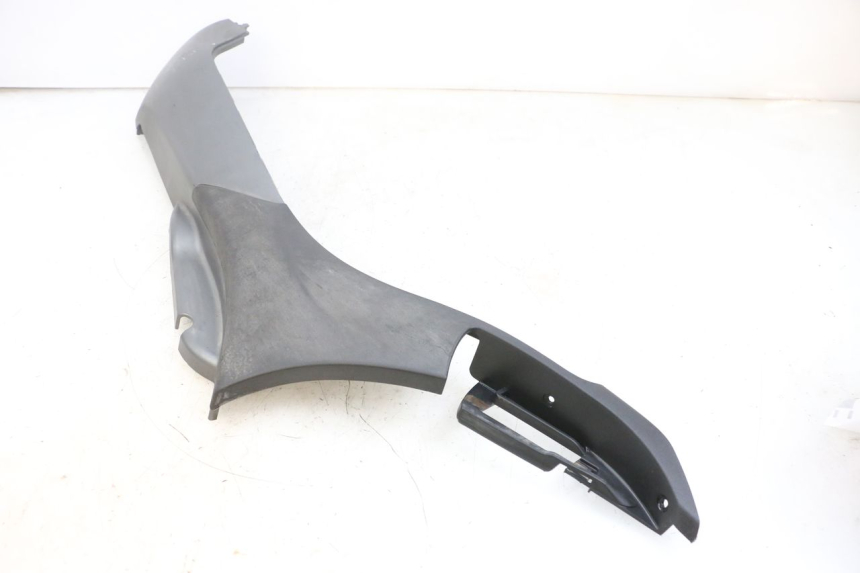 photo de BAS DE CAISSE GAUCHE PIAGGIO MP3 500 (2016 - 2018) - Points de fixation