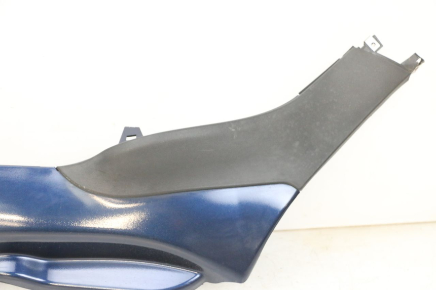 photo de BAS DE CAISSE GAUCHE PIAGGIO MP3 RL 250 (2007 - 2010) - Zoom composants