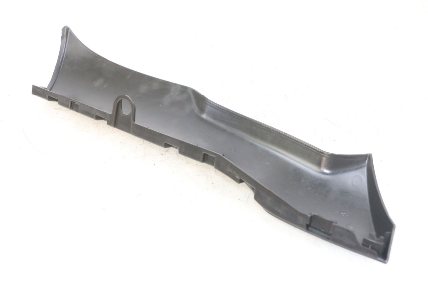 photo de BAS DE CAISSE GAUCHE PIAGGIO NRG POWER PUREJET 50 (2018 - 2021)