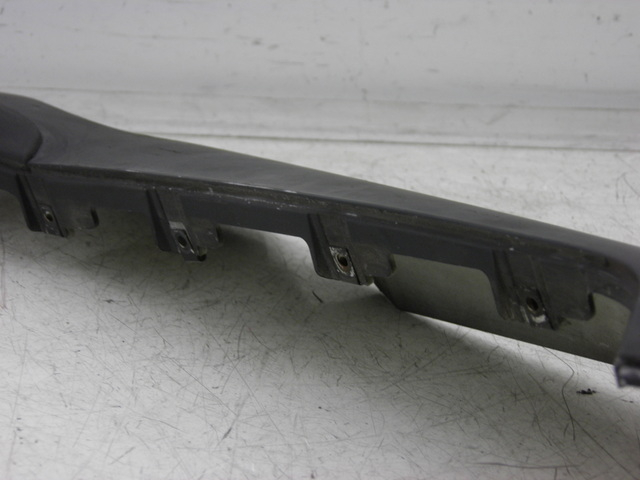 photo de BAS DE CAISSE GAUCHE PIAGGIO MP3 125 (2006 - 2014)