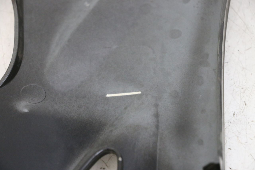 photo de BAS DE CAISSE GAUCHE DAELIM S1 125 (2007 - 2016) - Autre angle de vue