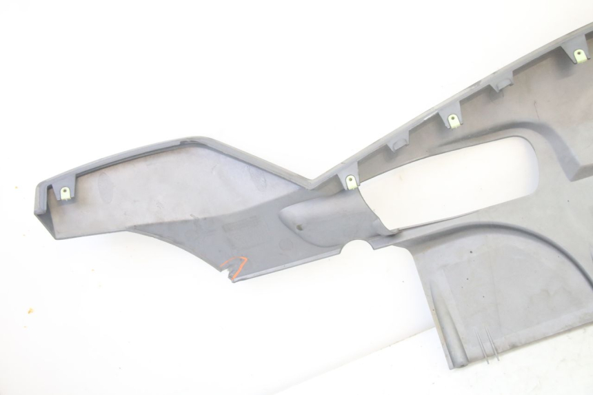 photo de BAS DE CAISSE GAUCHE PEUGEOT SATELIS 250 (2006 - 2012)