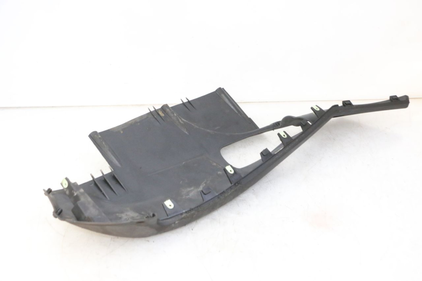 photo de BAS DE CAISSE GAUCHE PEUGEOT SATELIS 125 (2013 - 2018)