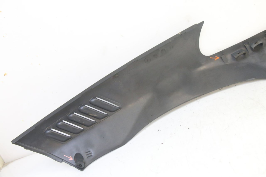 photo de BAS DE CAISSE GAUCHE PIAGGIO SUPER LX 125 (2000 - 2003)