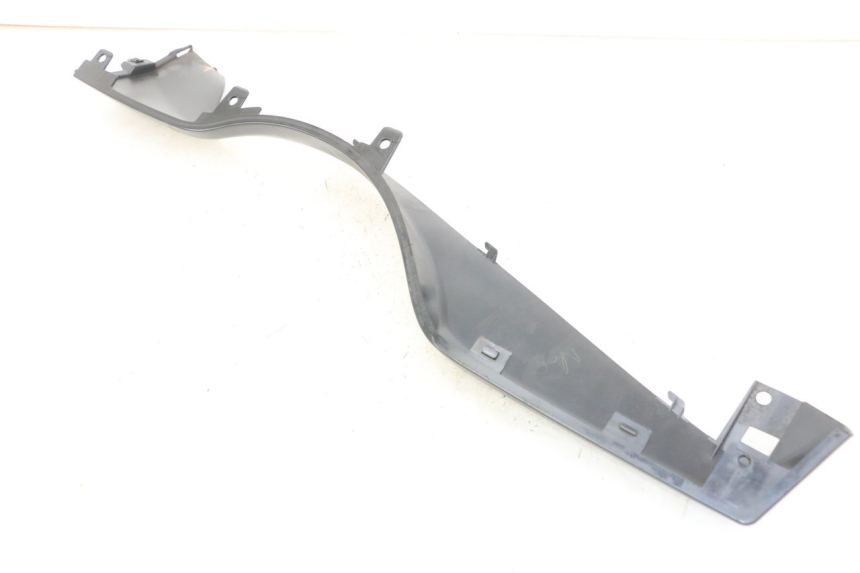 photo de BAS DE CAISSE GAUCHE SUZUKI BURGMAN 125 (2018 - 2021)
