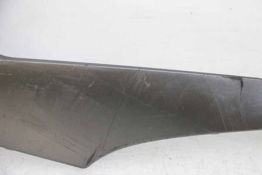 photo de BAS DE CAISSE GAUCHE YAMAHA TRICITY 300 (2020 - 2024) - Photo complémentaire