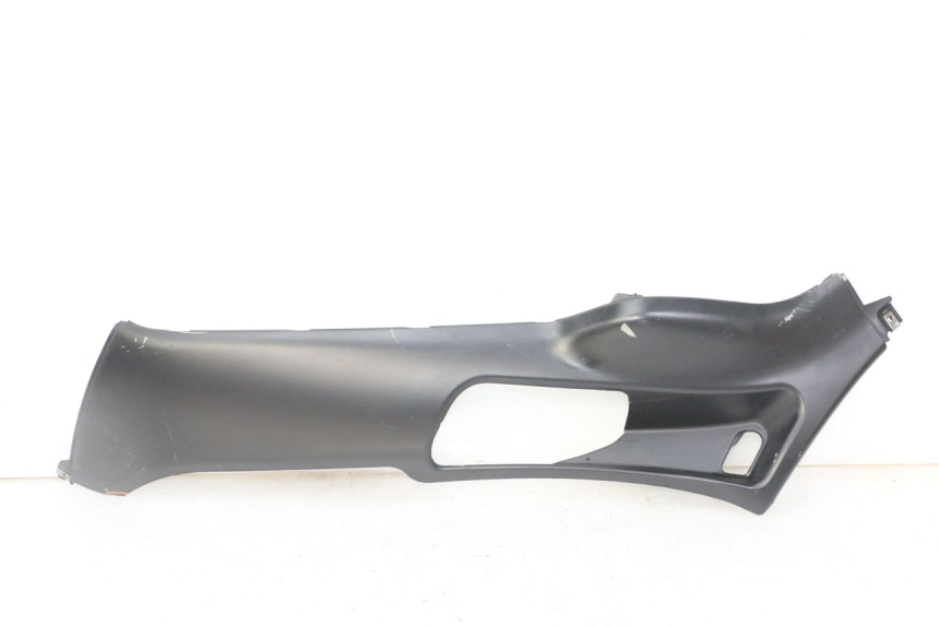 photo de BAS DE CAISSE GAUCHE PIAGGIO XEVO - X EVO 125 (2007 - 2016)