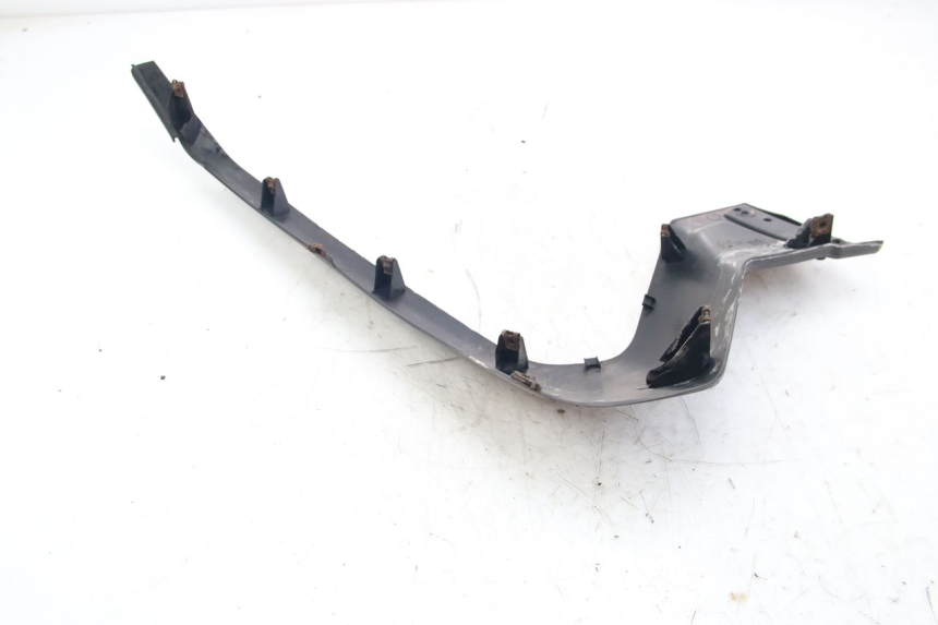 photo de BAS DE CAISSE GAUCHE YAMAHA XMAX X-MAX 125 (2006 - 2009)