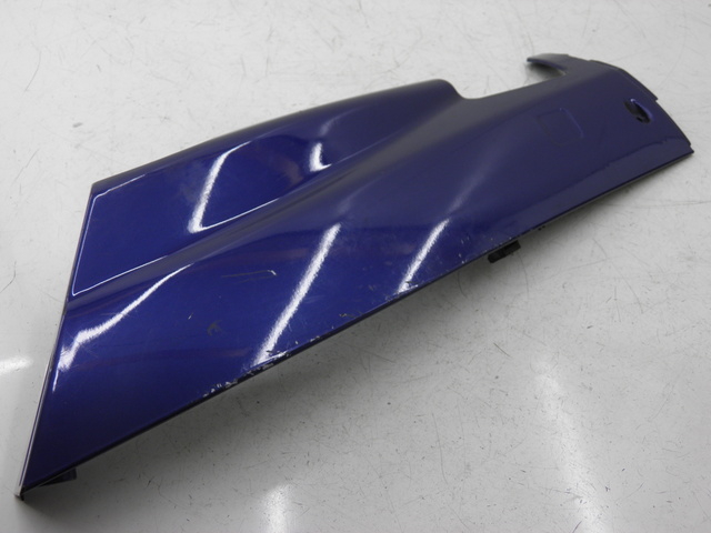 photo de BAS DE CAISSE GAUCHE YAMAHA YP MAJESTY 125 (2007 - 2010)