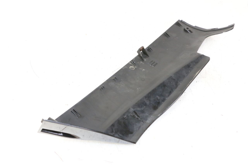 photo de BAS DE CAISSE GAUCHE YAMAHA YP MAJESTY 125 (2007 - 2010)