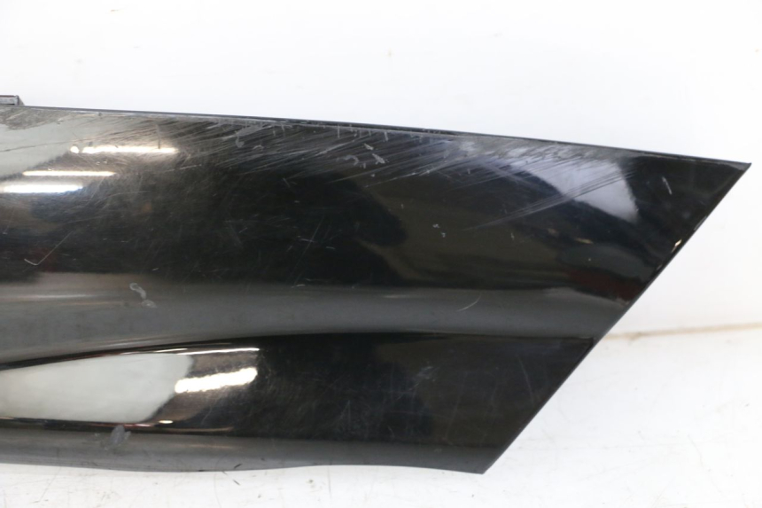 photo de BAS DE CAISSE GAUCHE YAMAHA YP MAJESTY 125 (2007 - 2010)