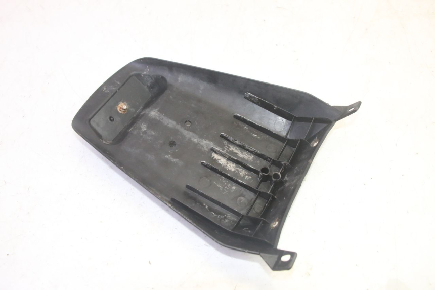 photo de BAVETTE ARRIERE MBK BOOSTER SPIRIT 50 (2004 - 2017) - Points de fixation