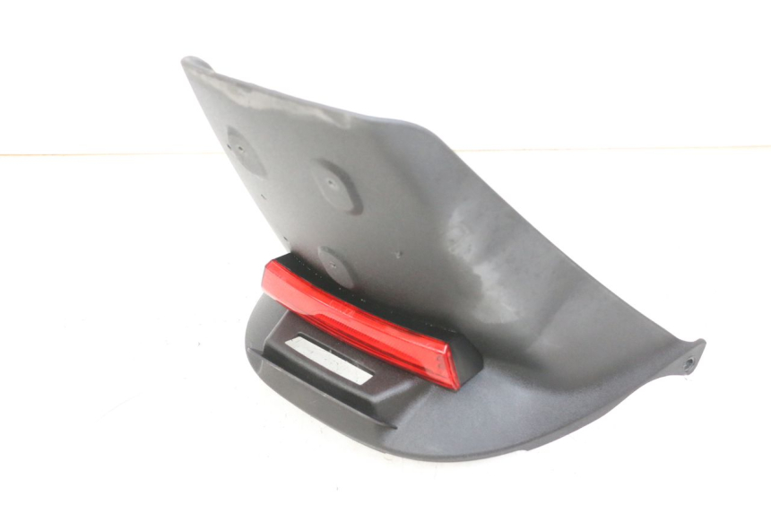photo de BAVETTE ARRIERE PIAGGIO MP3 RL 250 (2007 - 2010) - Autre angle de vue