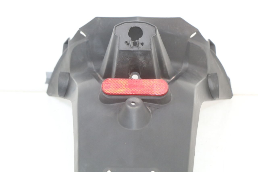 photo de BAVETTE ARRIERE PEUGEOT TWEET 125 (2018 - 2021) - Autre angle de vue