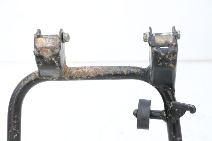 photo de BEQUILLE CENTRALE KYMCO AGILITY 4T 50 (2018 - 2022) - Points de fixation