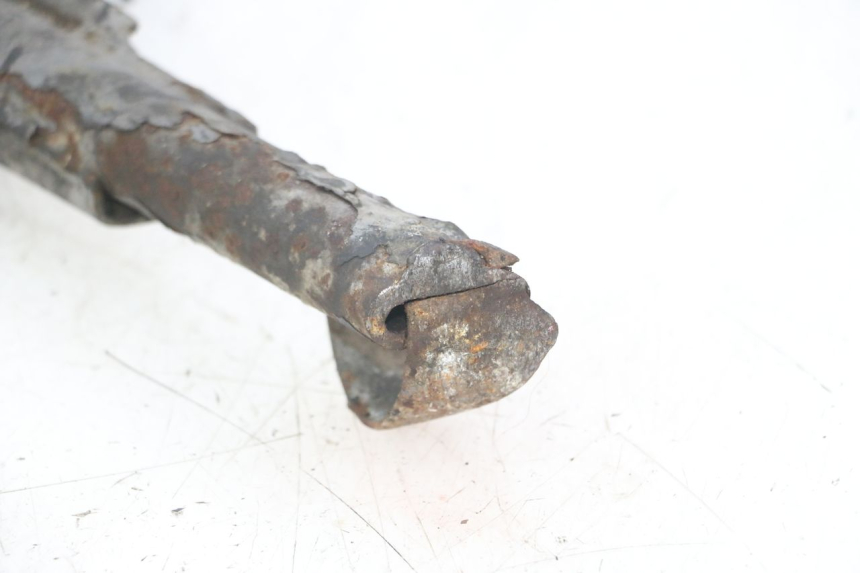 photo de BEQUILLE CENTRALE PEUGEOT SATELIS 125 (2013 - 2018)