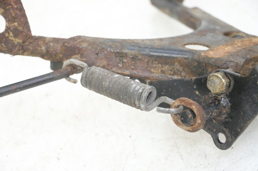 photo de BEQUILLE CENTRALE PEUGEOT SPEEDFIGHT 2 LC 50 (2000 - 2009)