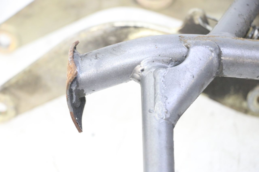 photo de BEQUILLE CENTRALE TRIUMPH SPRINT 900 (1995 - 1998)