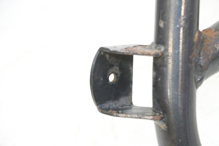 photo de BEQUILLE CENTRALE KAWASAKI ZR 7 750 (1999 - 2001) - Gros plan technique