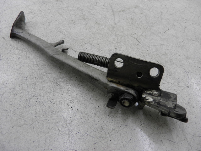 photo de BEQUILLE LATERALE KAWASAKI ZZR 600 (1995 - 2004)