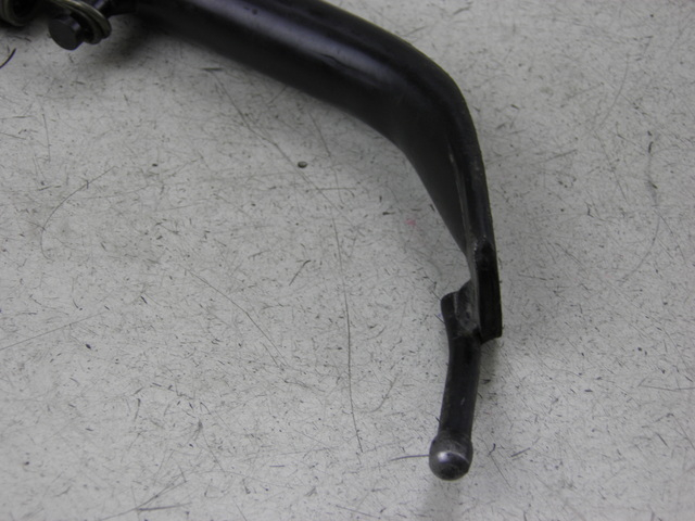 photo de BEQUILLE LATERALE SUZUKI GZ MARAUDER 125 (1998 - 2004)