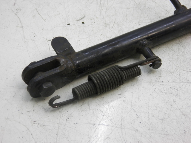 photo de BEQUILLE LATERALE SUZUKI TU X TUX VOLTY 125 (1999 - 2001)