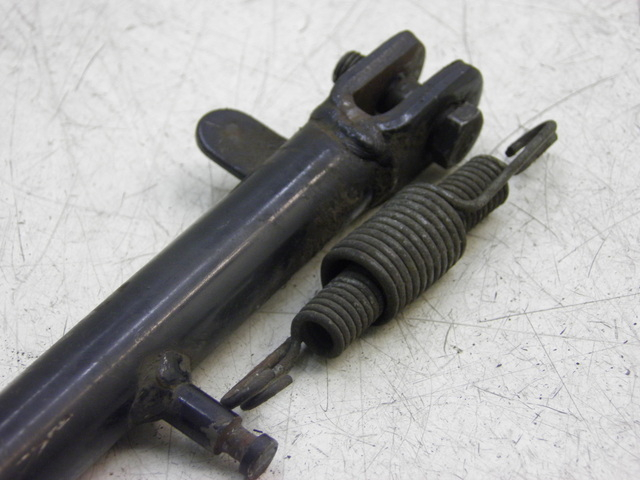 photo de BEQUILLE LATERALE SUZUKI TU X TUX VOLTY 125 (1999 - 2001)